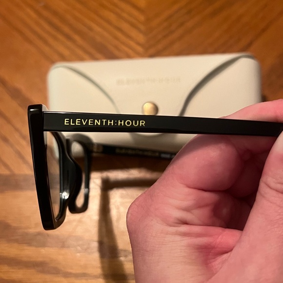 Eleventh Hour Essential Blue Light Glasses - Picture 5 of 8